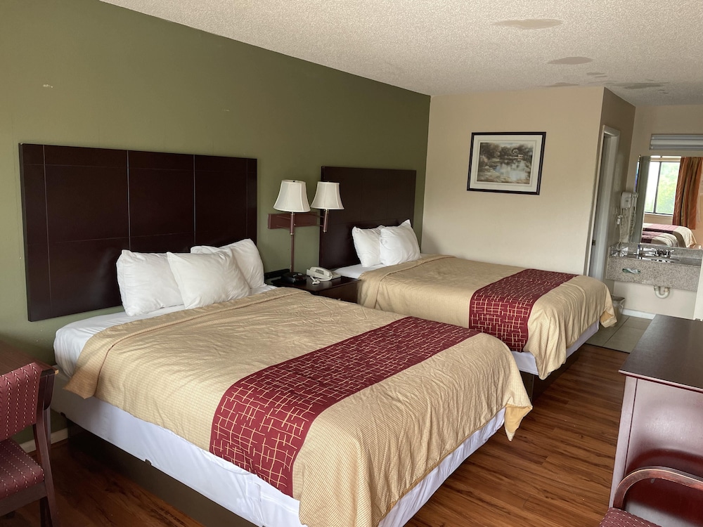 Standard Room, 2 Queen Beds, Non Smoking