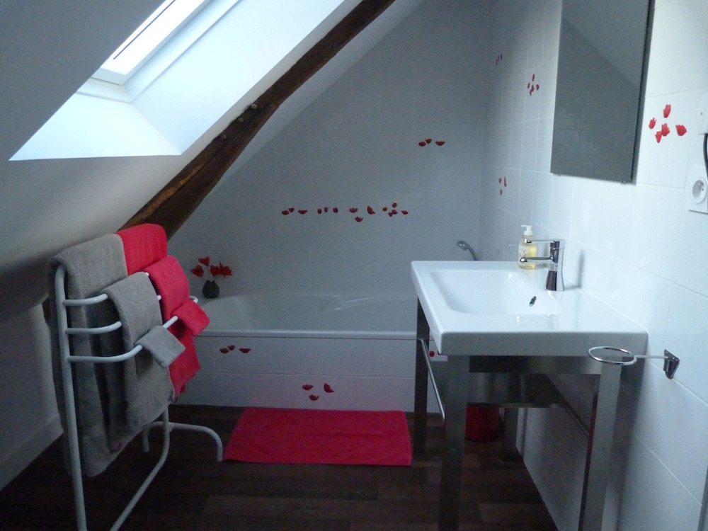 Family Double Room, 2 Bedrooms, Non Smoking, Garden View photo 3
