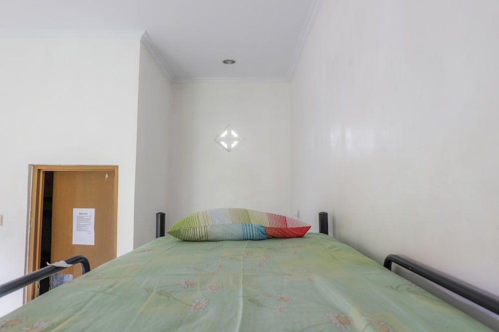 Family Room - Photo 7