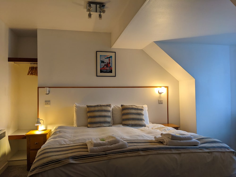 Comfort Double Room (Ferry Inn)