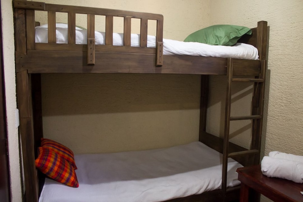 Economy Triple Room, Mixed Dorm photo 3
