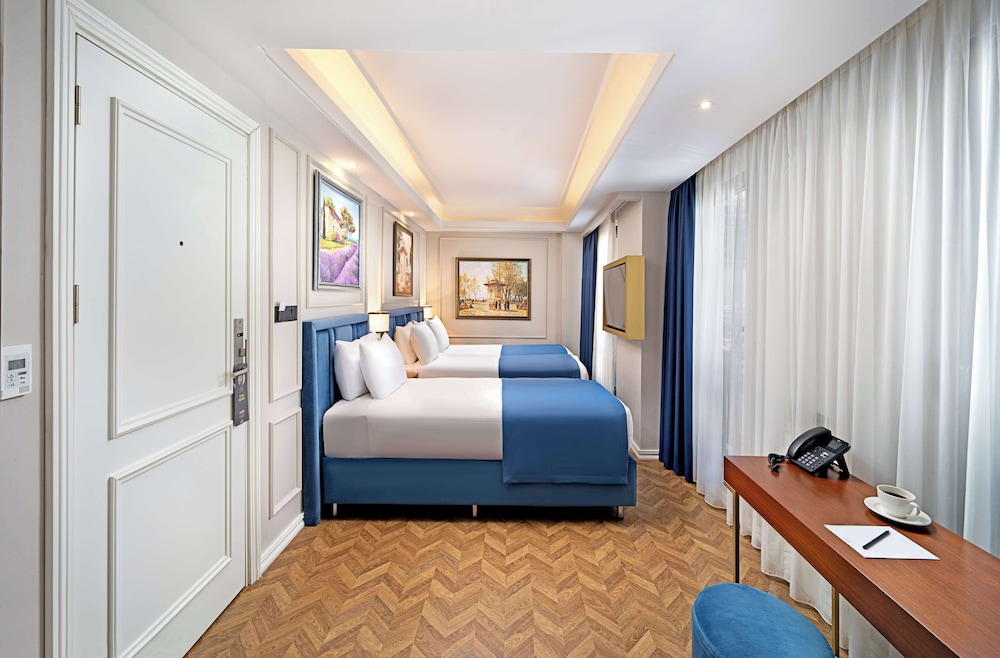 Superior Triple Room photo 1