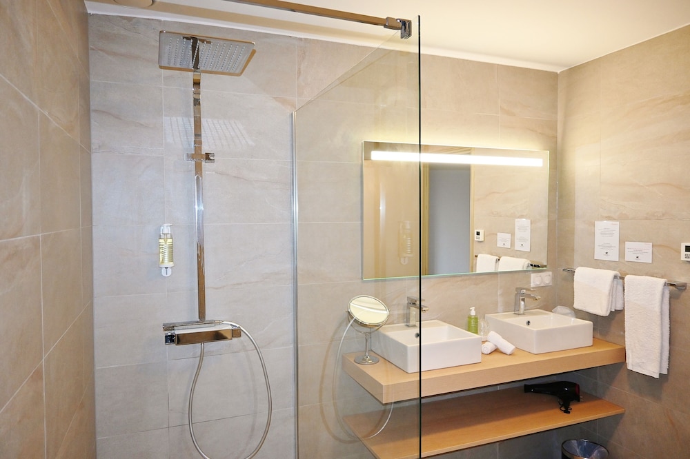 Superior Double Room - Photo 7
