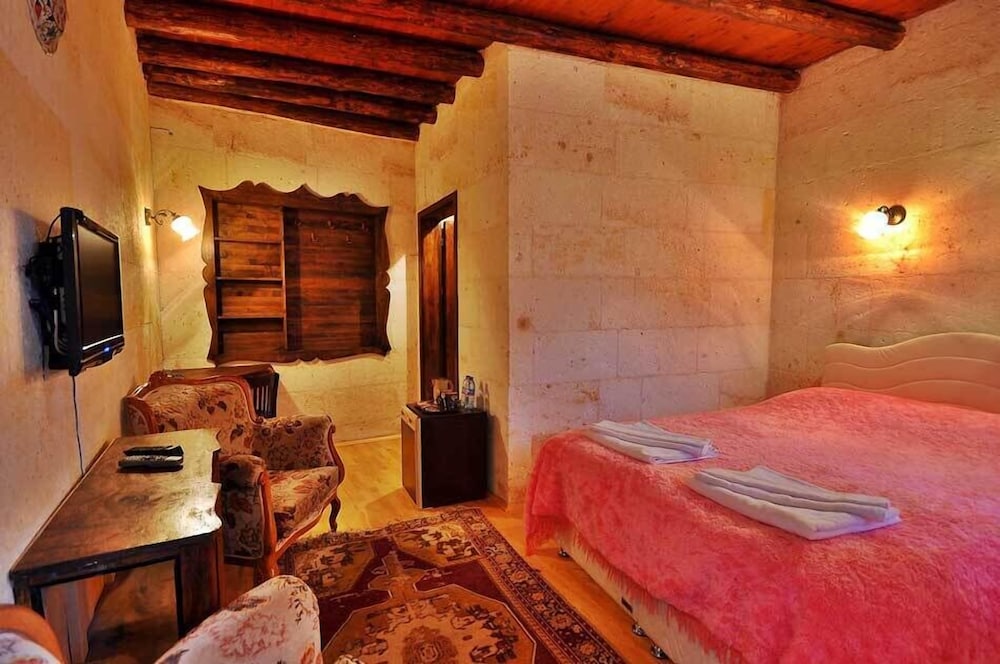 Basic Double Room