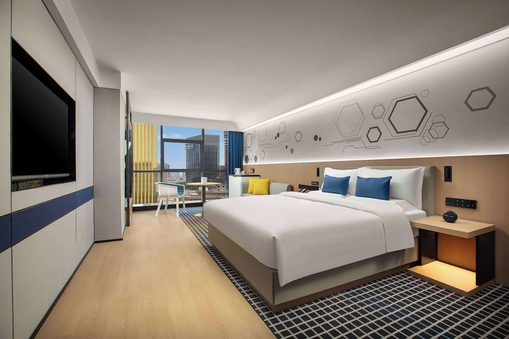 Superior Room, 1 King Bed, Non Smoking photo 1