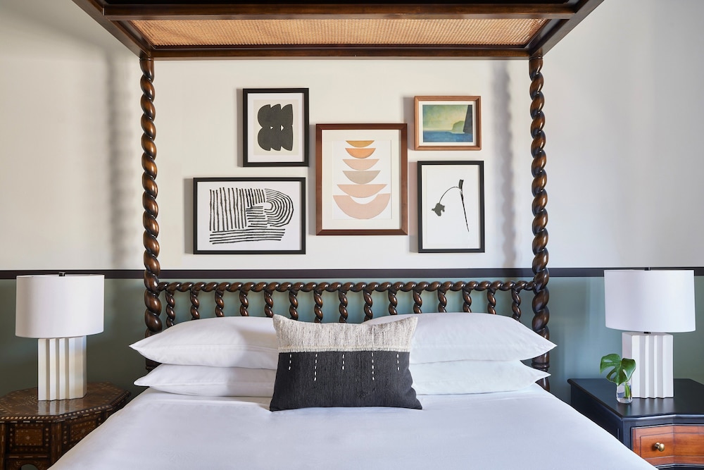 Room, 1 King Bed, Balcony (Juliet Balcony) - Photo 2