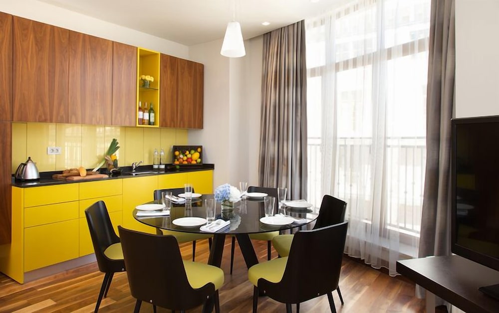 Suite photo 1