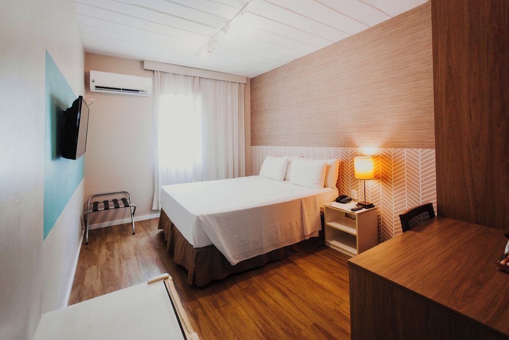 Standard Double Room - Photo 2