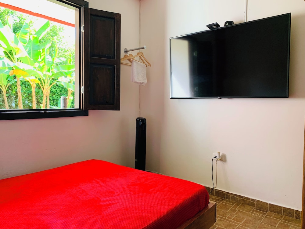 Family Double or Twin Room, Mixed Dorm photo 1