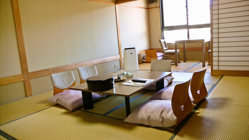 Hinokikan, Japanese Style Room For 7 Guests, Riverside photo 2