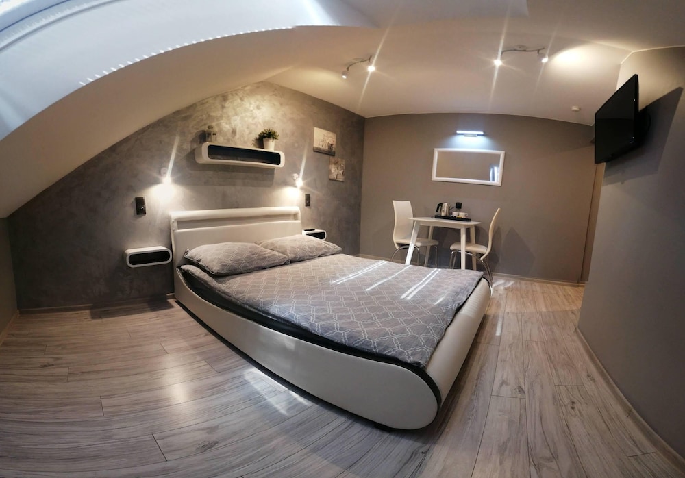 Standard Double Room, 1 Double Bed, Ensuite photo 1