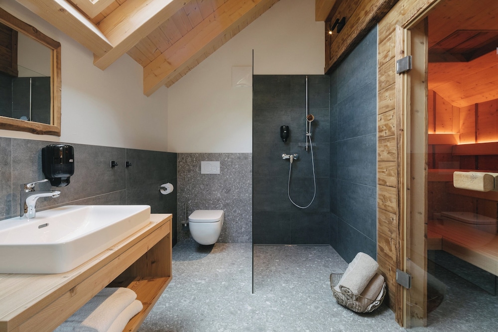 Clearly two-storey with private sauna photo 3