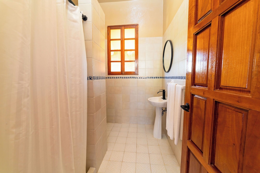 King Room With Sea View - Photo 4