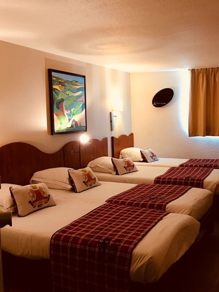 Family Quadruple Room