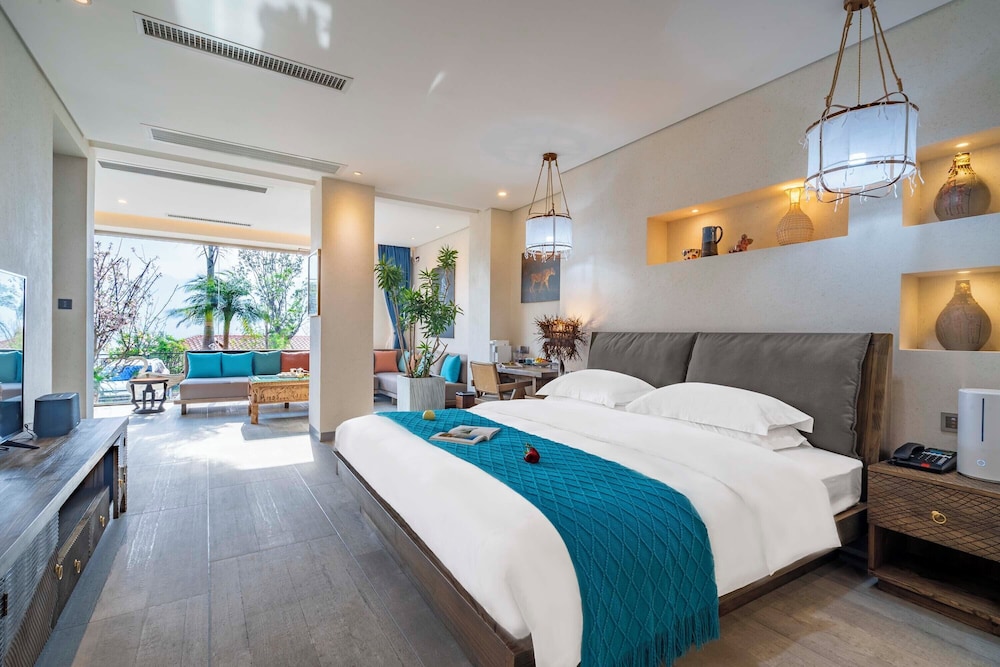 Standard Double Room, Garden View