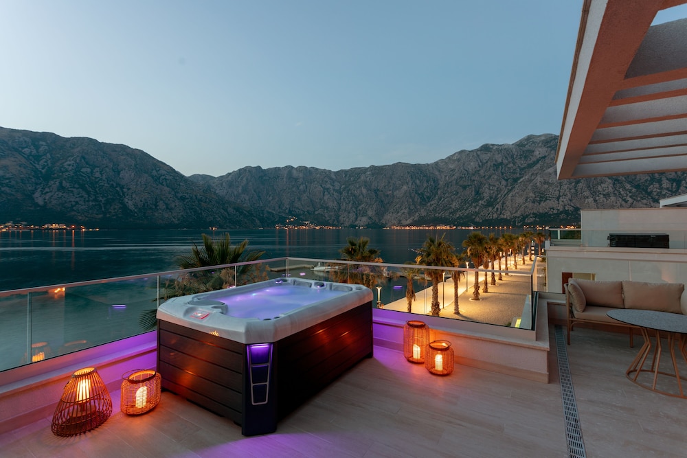 Premium Apartment, 1 Bedroom, Hot Tub - Photo 4