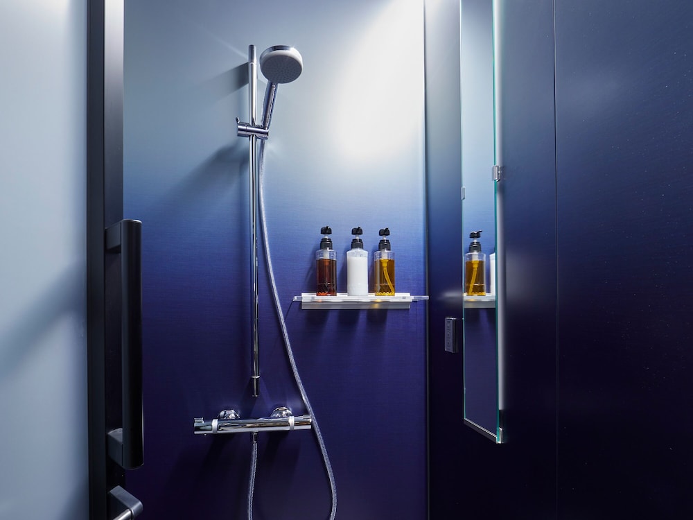 Corner Deluxe King room, Non Smoking (28 square meters) - Photo 7
