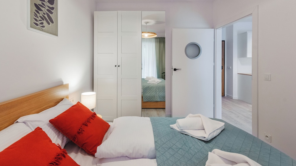 Family Apartment, 1 Bedroom, Balcony photo 3
