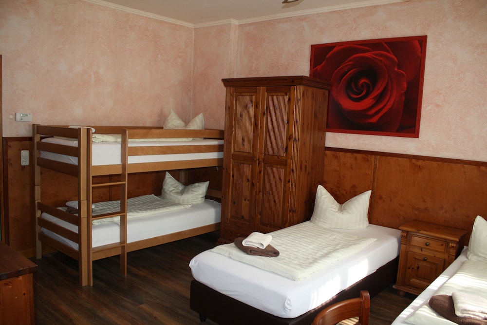 Quadruple Room photo 2