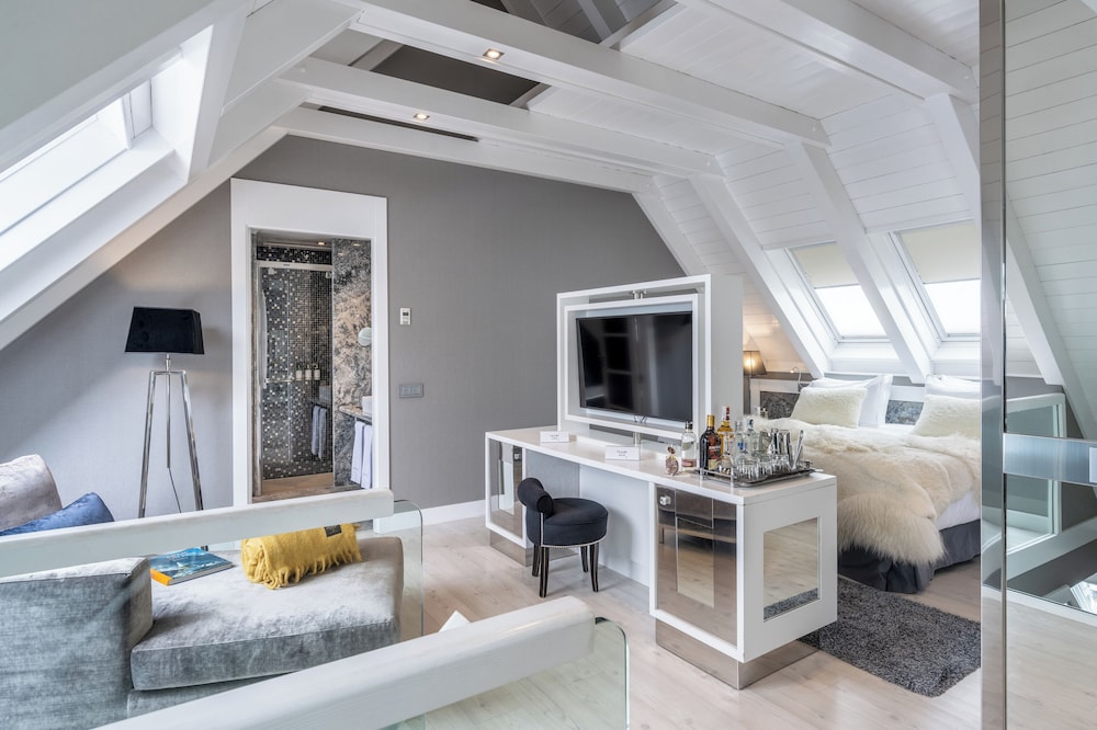 Royal Suite (4 adults) photo 2