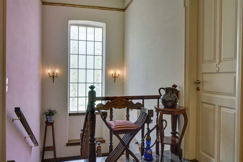 Double Room (Small) photo 2