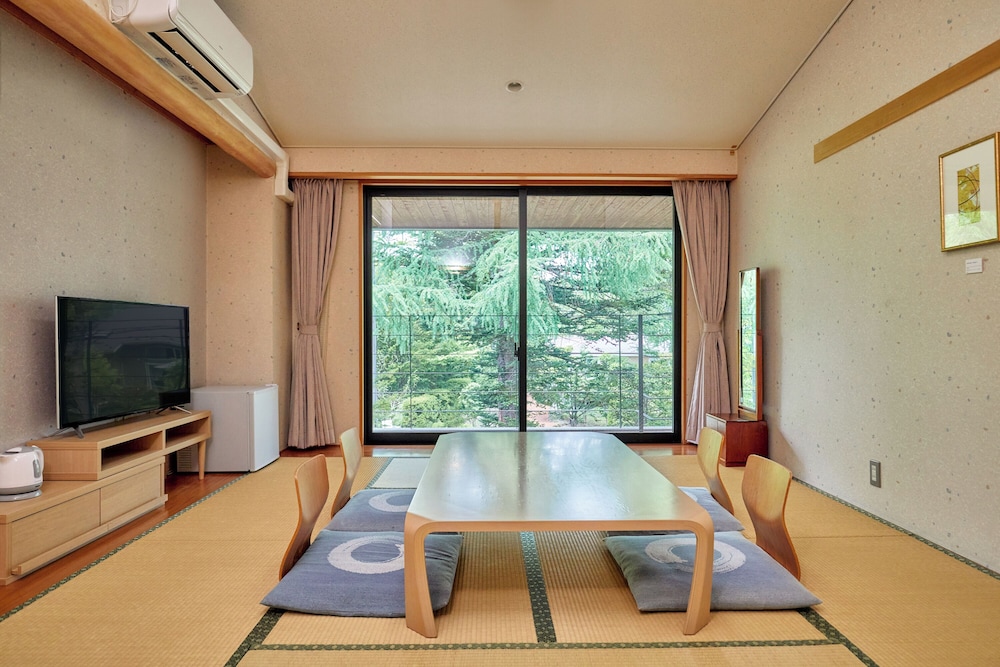Japanese Style Family Room for 5 People - Photo 1