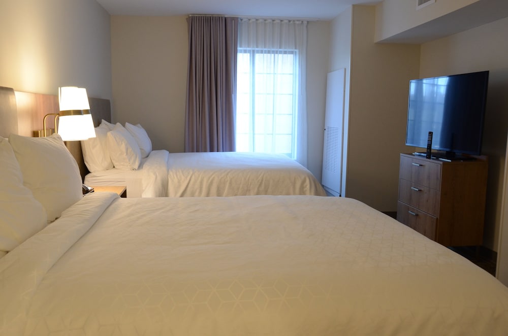 Suite, 2 Bedrooms, Kitchen photo 1