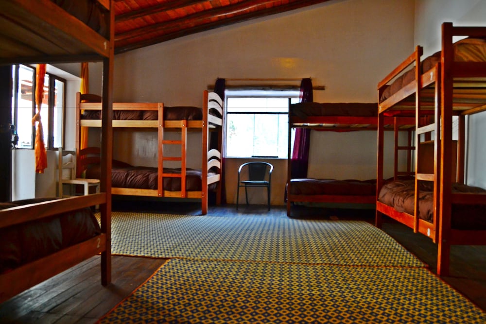 Shared Dormitory, Mixed Dorm (10 pax) photo 3