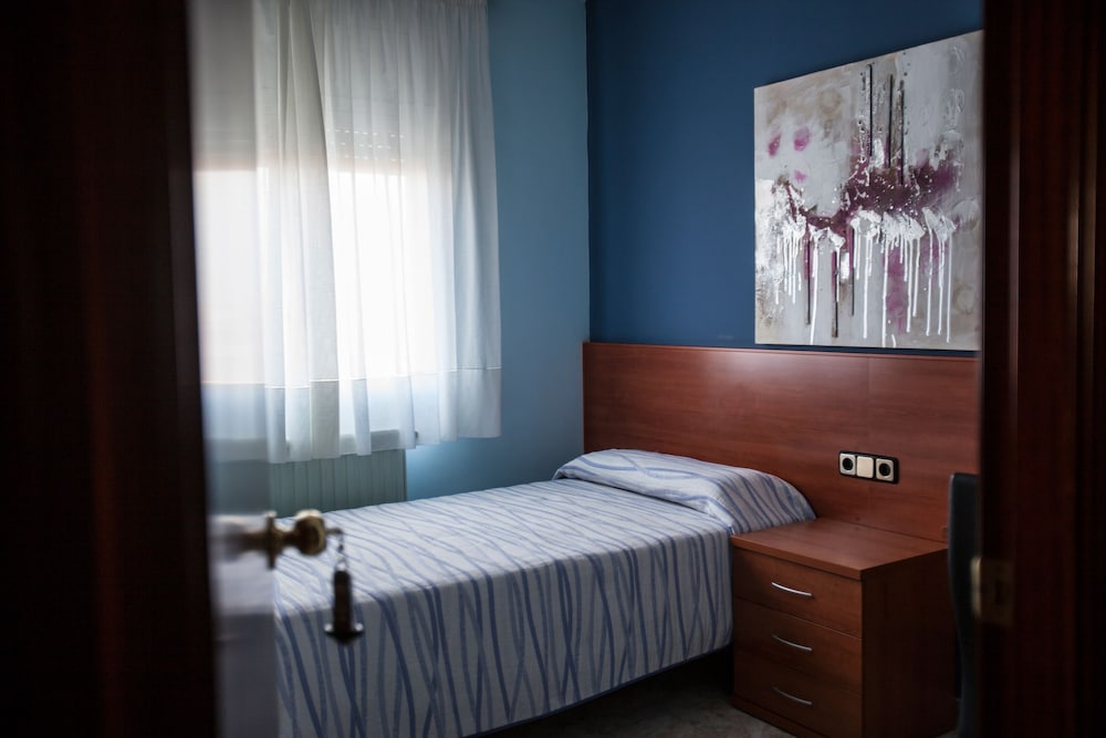 Single Room photo 2