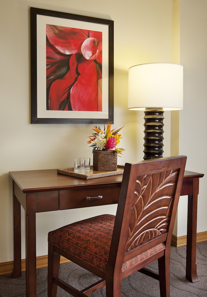 Room, 2 Queen Beds, Balcony (Mobility/Hearing Access, Roll-In Shwr)