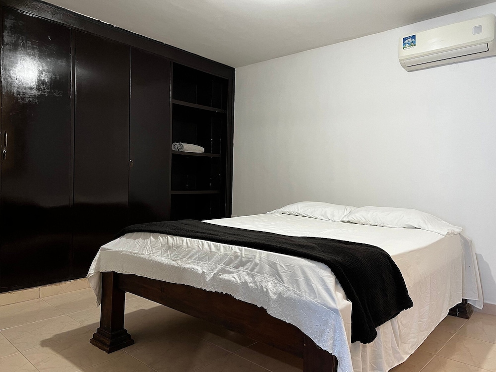 Basic Apartment photo 1
