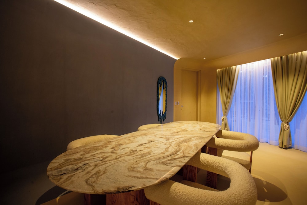 2 Bedroom Penthouse - The Bulabog Suite - Photo 17