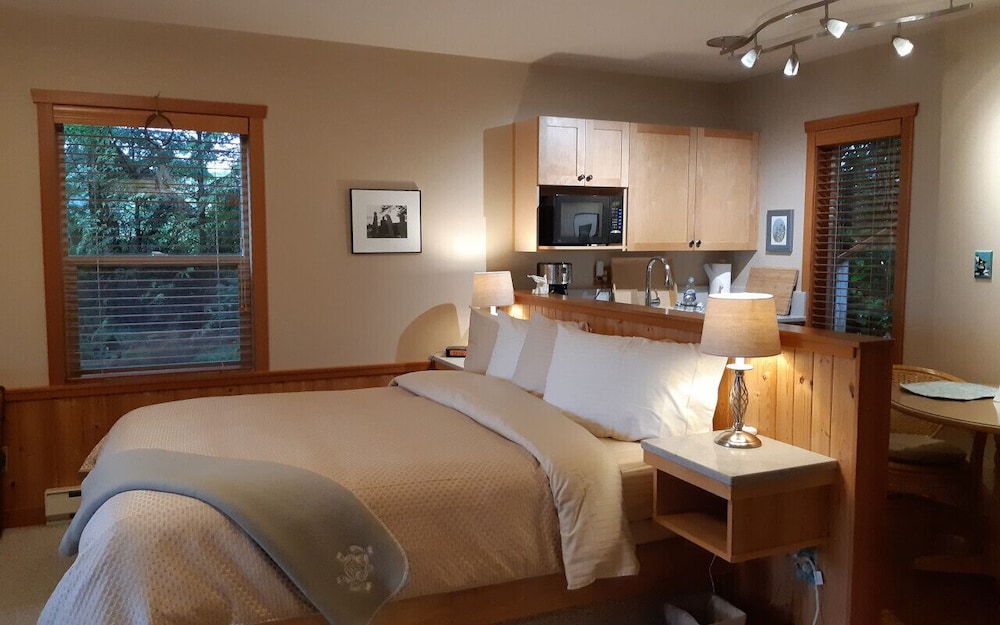 Luxury Suite, Ensuite, Sea View (Whale Song Suite) photo 1