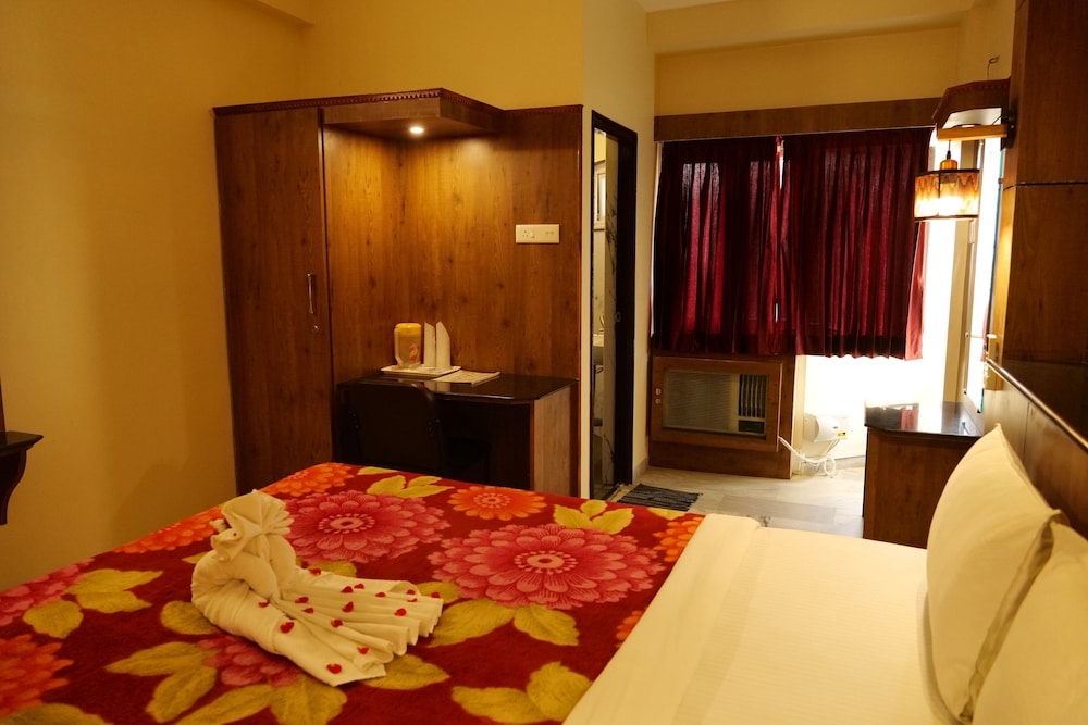 Executive AC Room photo 3