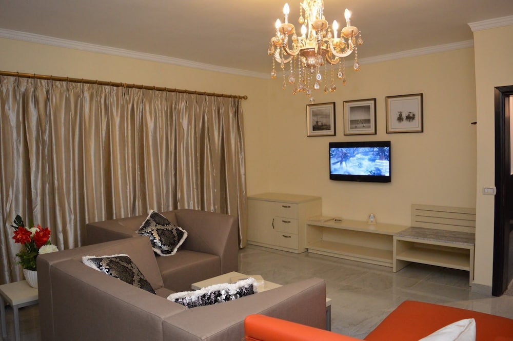 Executive Suite photo 3