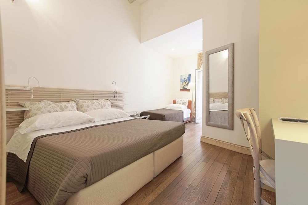Camera Tripla Comfort con balcone