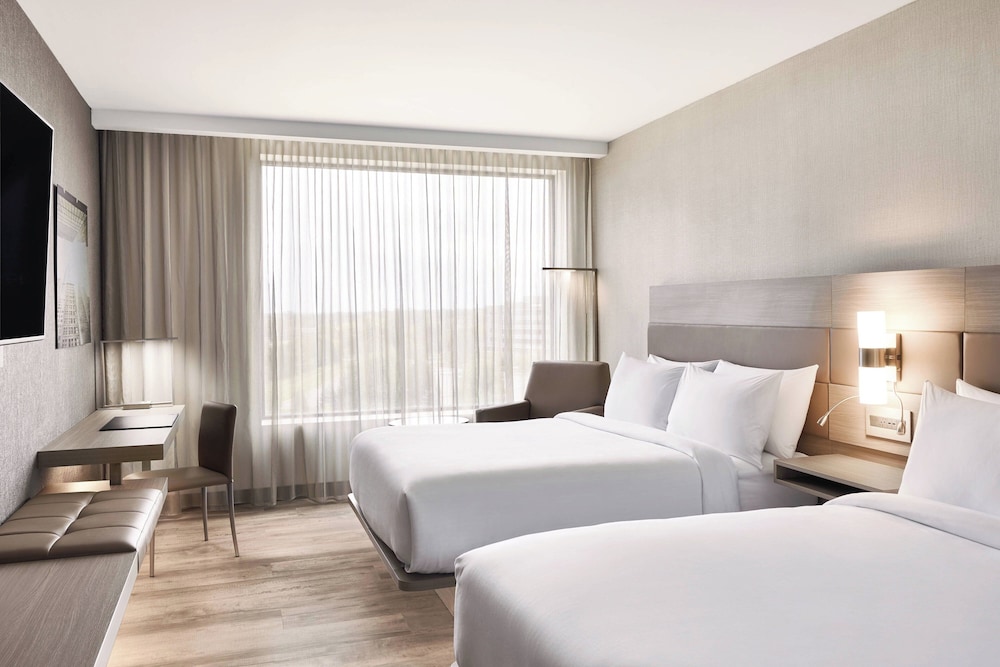 Room, 2 Queen Beds (Mobility Accessible, Tub) - Photo 1