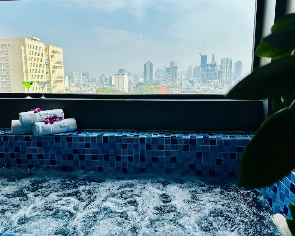 Deluxe Double or Twin Room photo 2