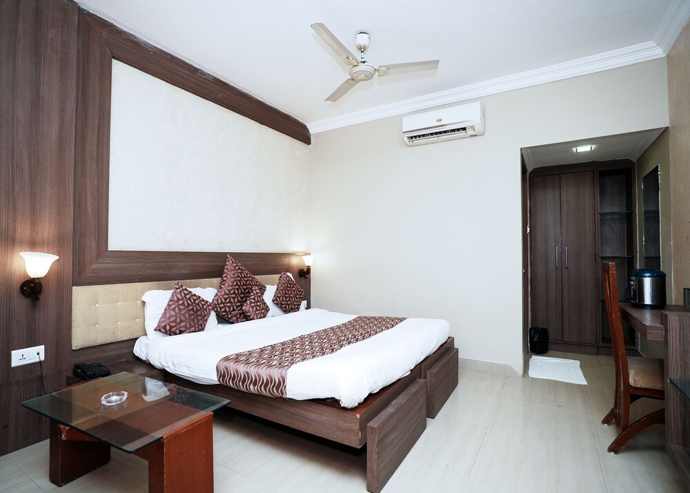 Deluxe Room - Photo 5