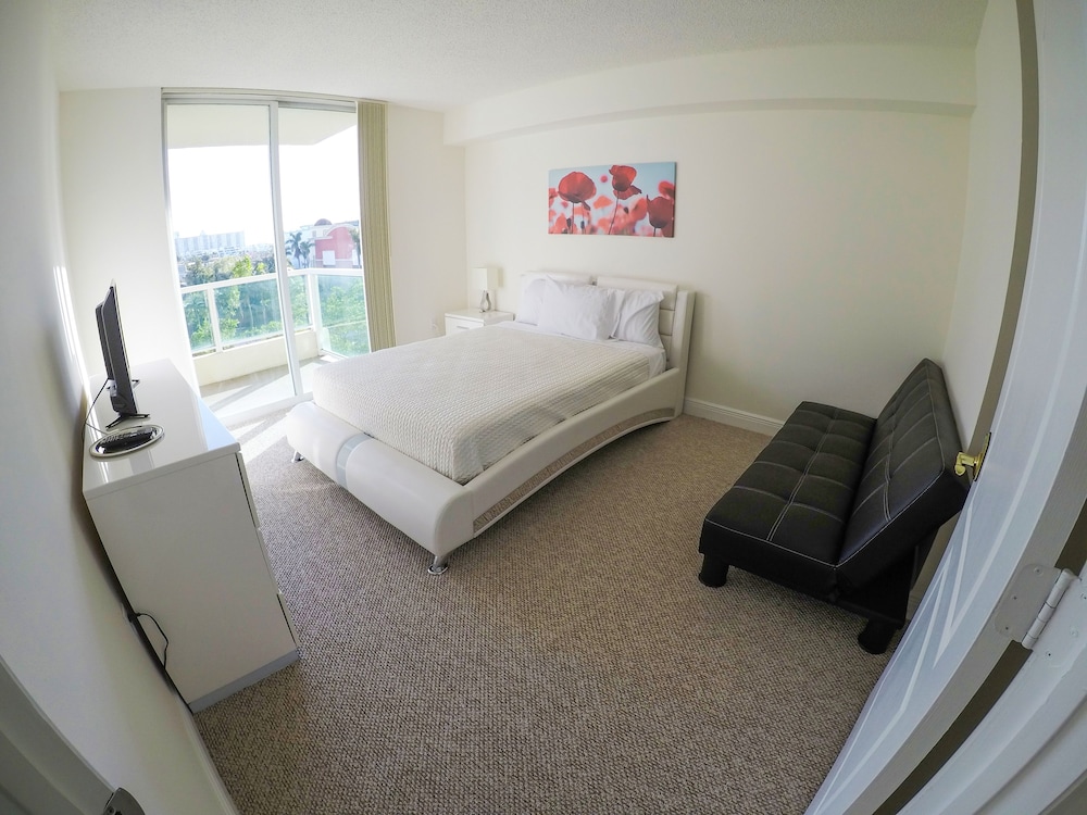 Luxury Apartment, 2 Bedrooms, 2 Bathrooms, City View photo 1