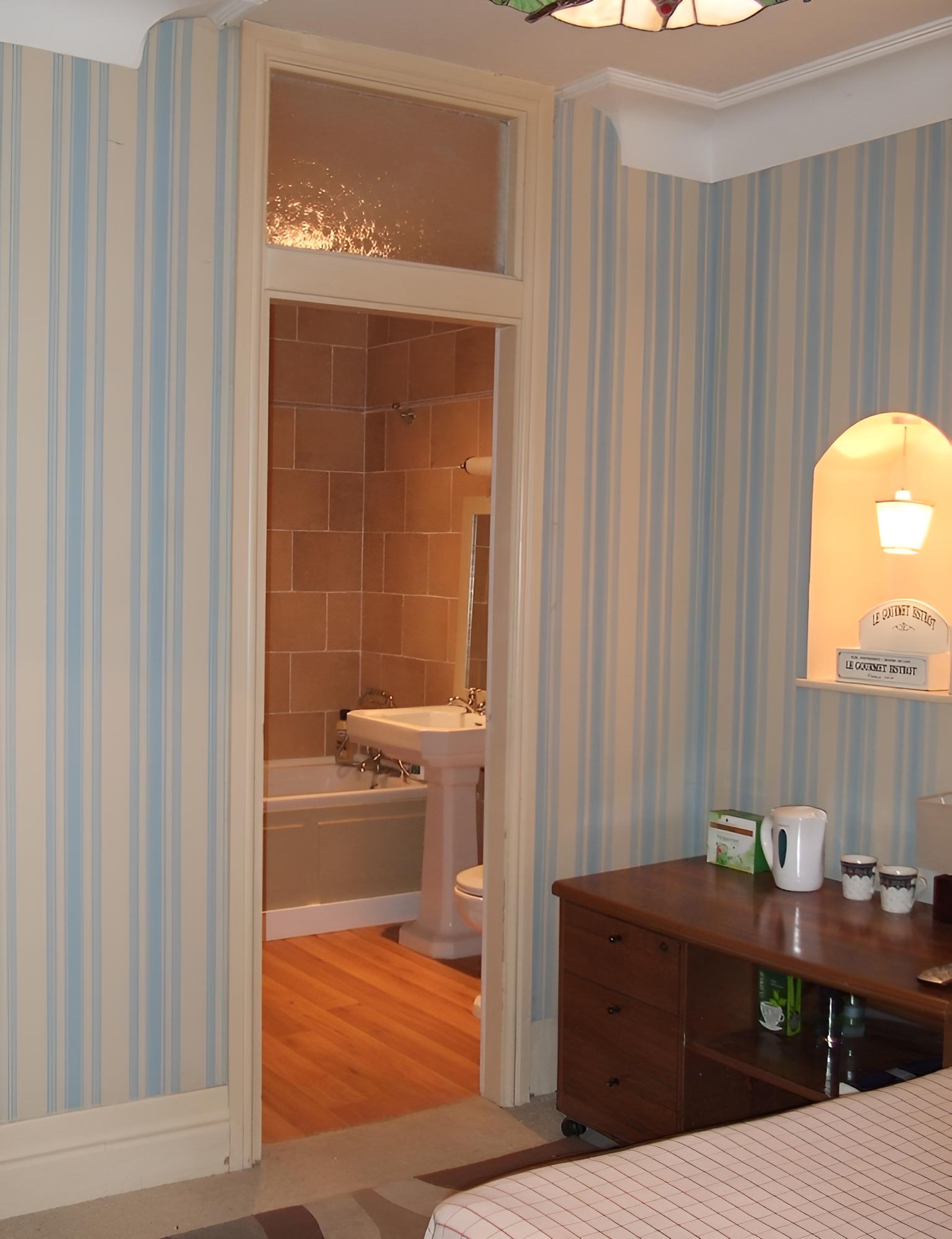 Standard Double Room photo 2