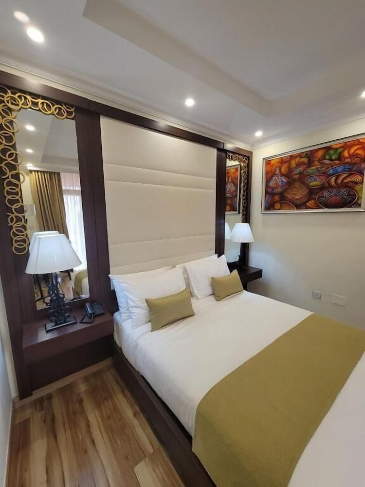 Standard Single Room, Balcony, Garden View