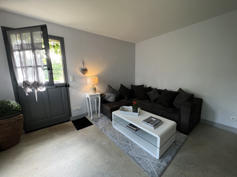 Traditional Apartment - Photo 5