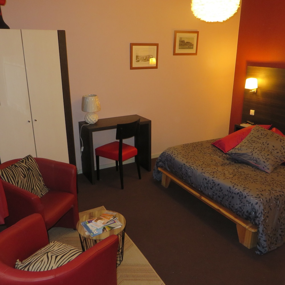 Double Room, Bathtub