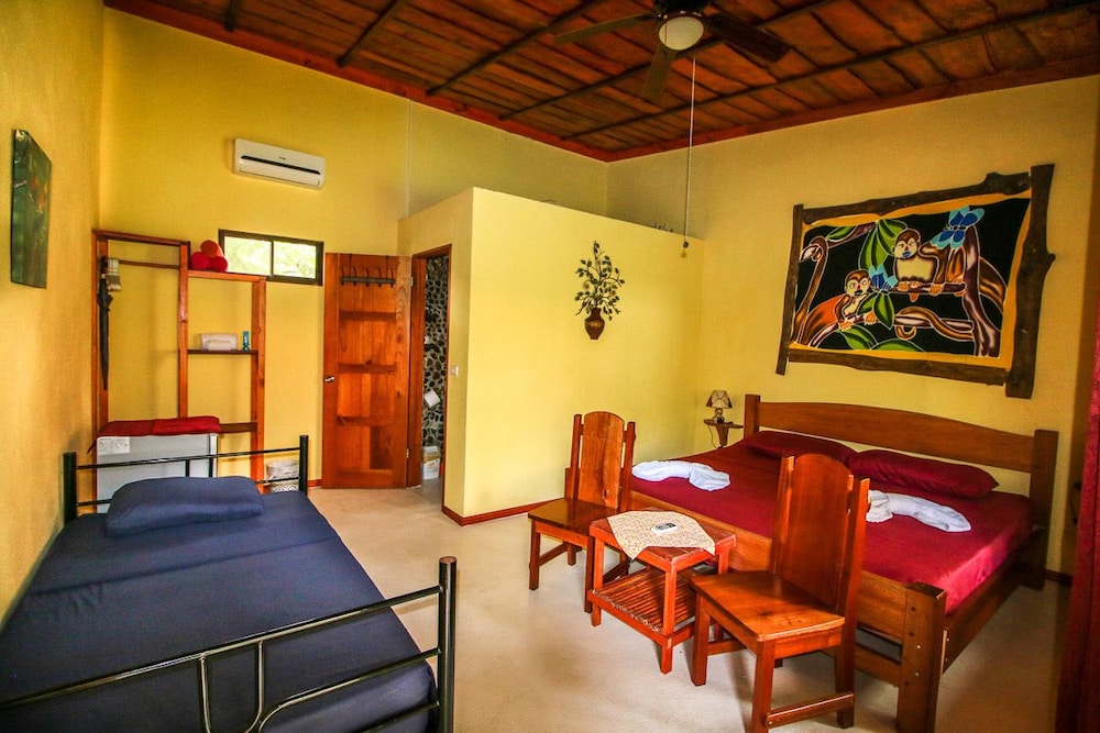 Deluxe Triple Room, 1 Bedroom, Garden Area photo 2