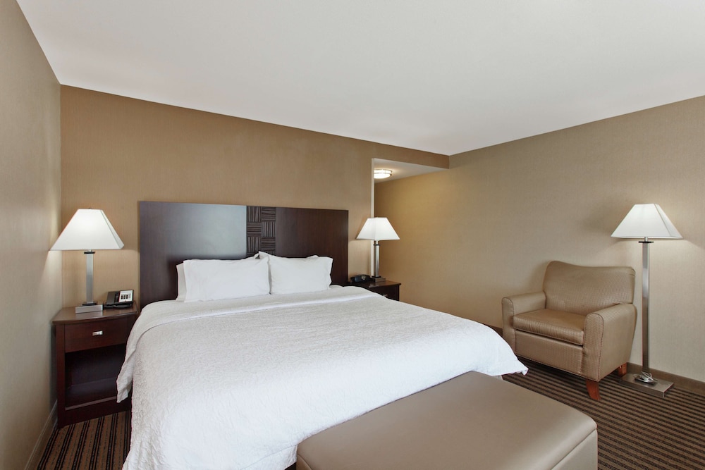 King bed photo 2