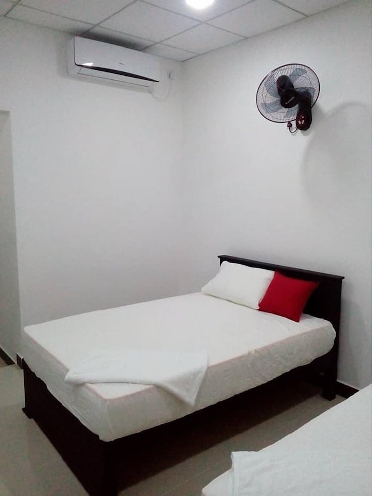 Standard Twin Room photo 1