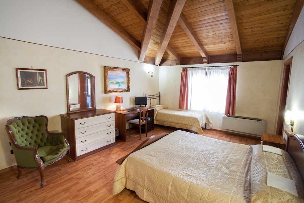 Superior Triple Room
