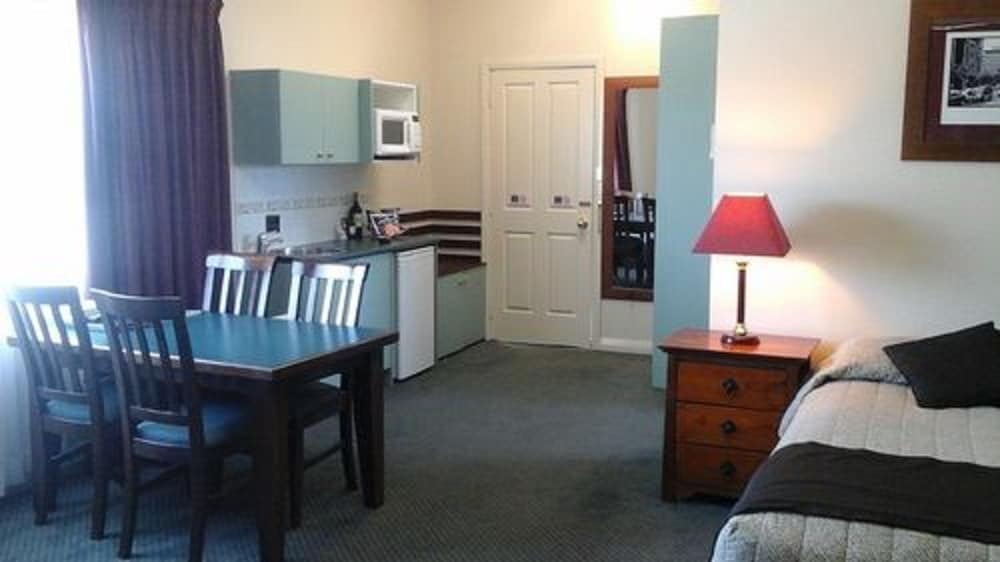 Deluxe Family Room photo 1