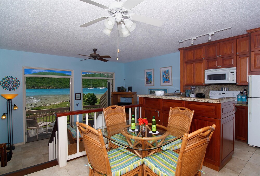 Luxury Suite Harbor View 10A photo 3